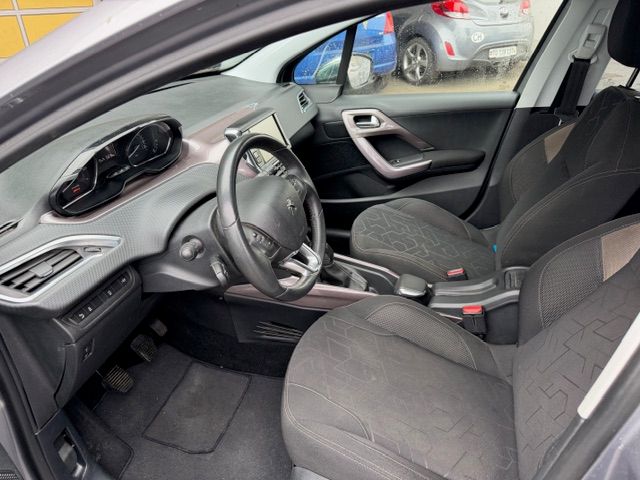 PEUGEOT 2008 1.6 VTI Style-image-8