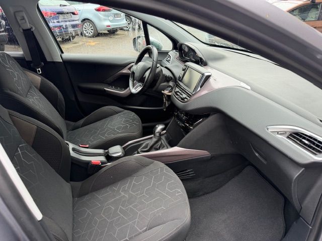 PEUGEOT 2008 1.6 VTI Style-image-7