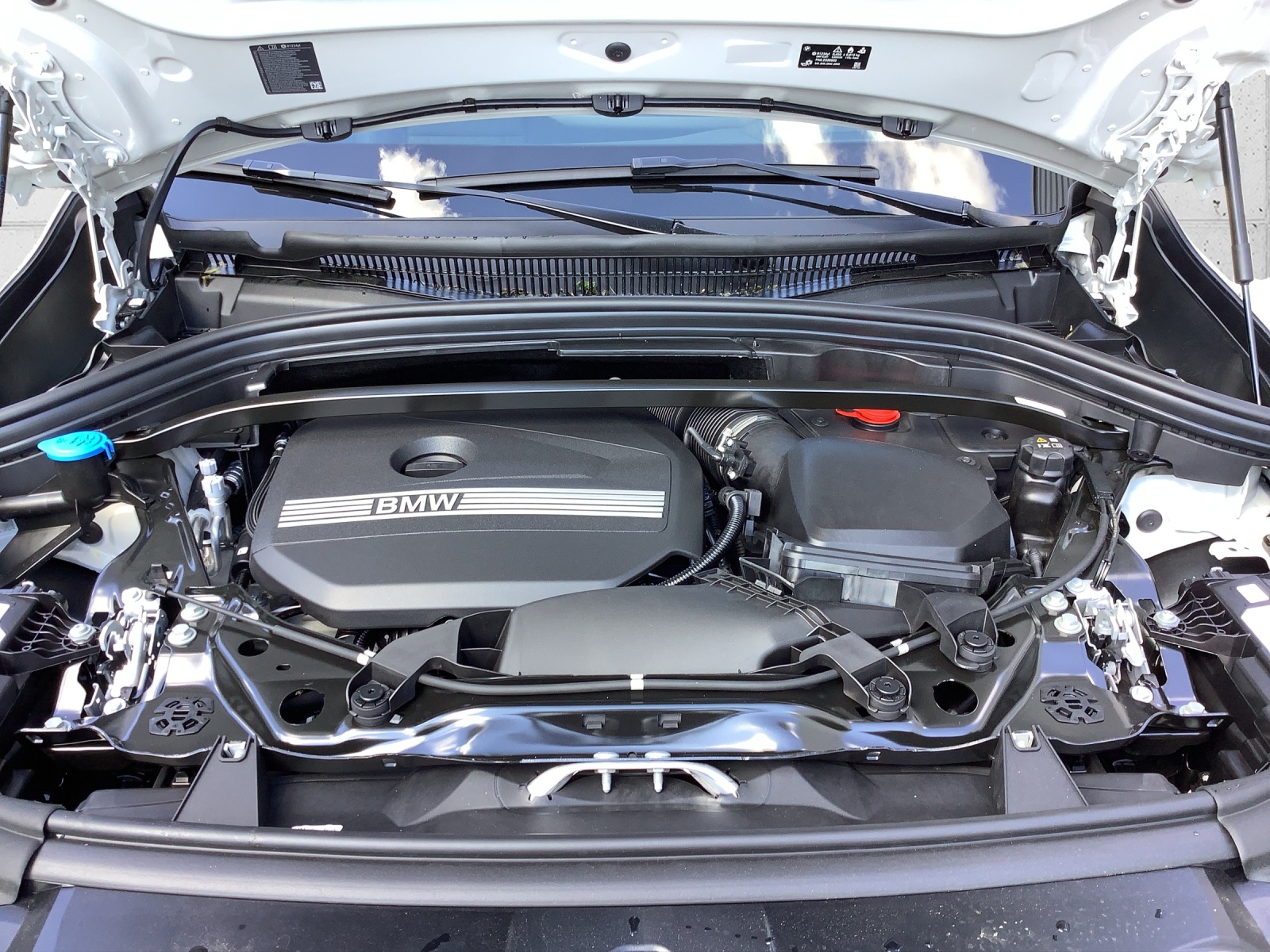 BMW X1 sDrive 18i-image-9