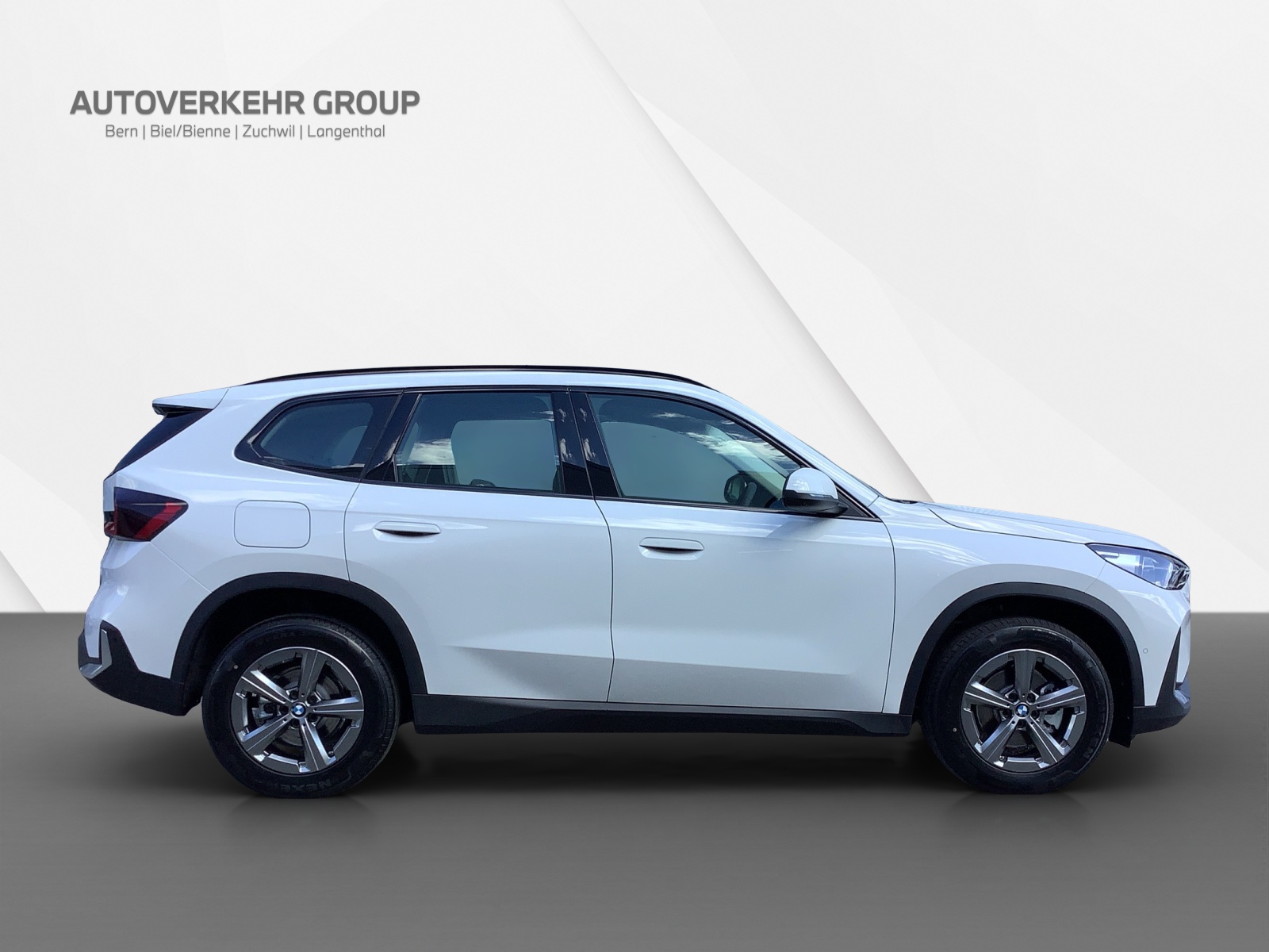 BMW X1 sDrive 18i-image-5