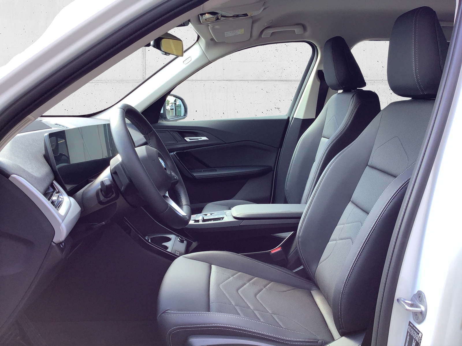 BMW X1 sDrive 18i-image-11