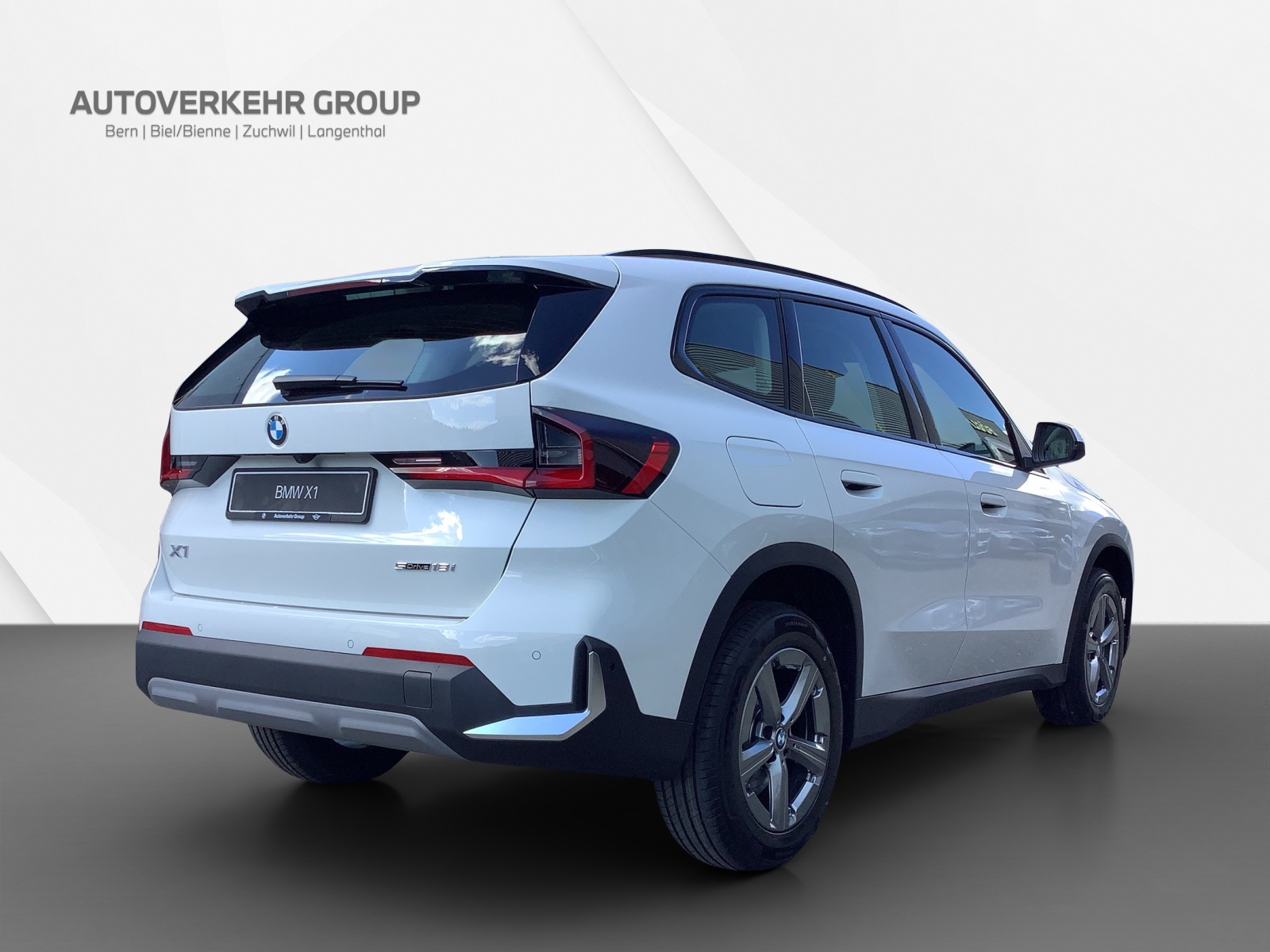 BMW X1 sDrive 18i-image-4