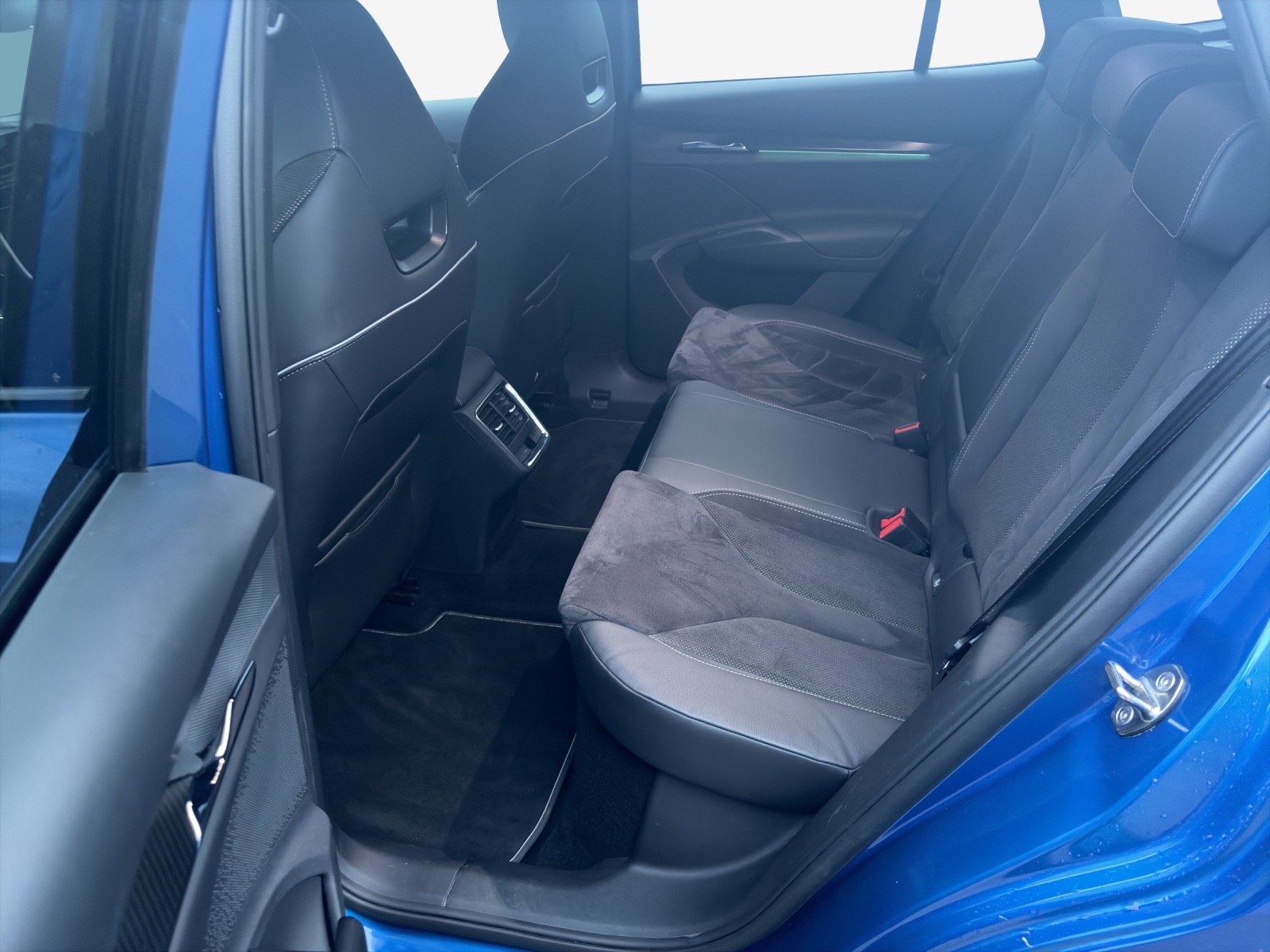SKODA Enyaq iV 80x SportLine-image-12