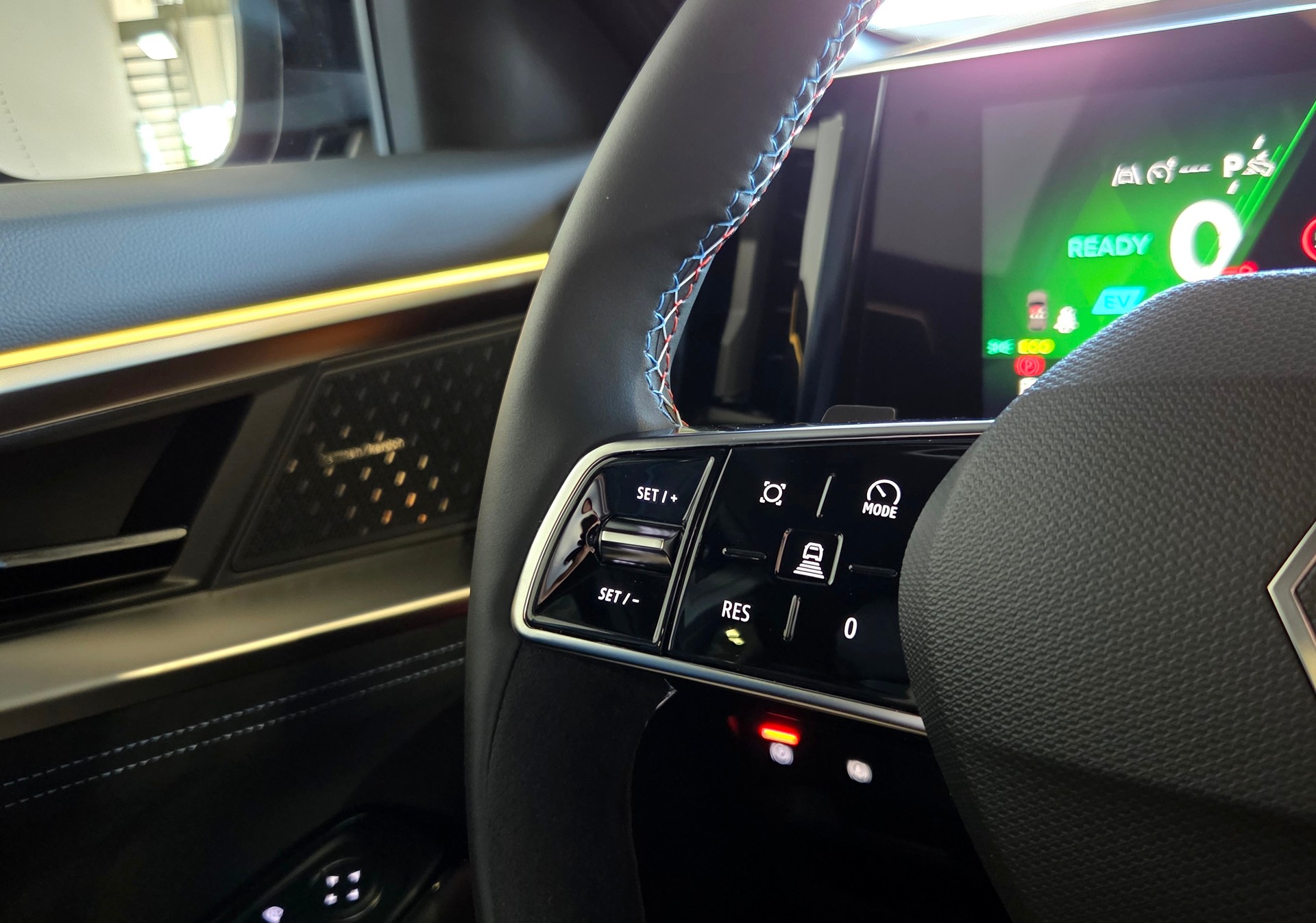 RENAULT Austral 1.2 E-Tech esprit Alpine-image-17
