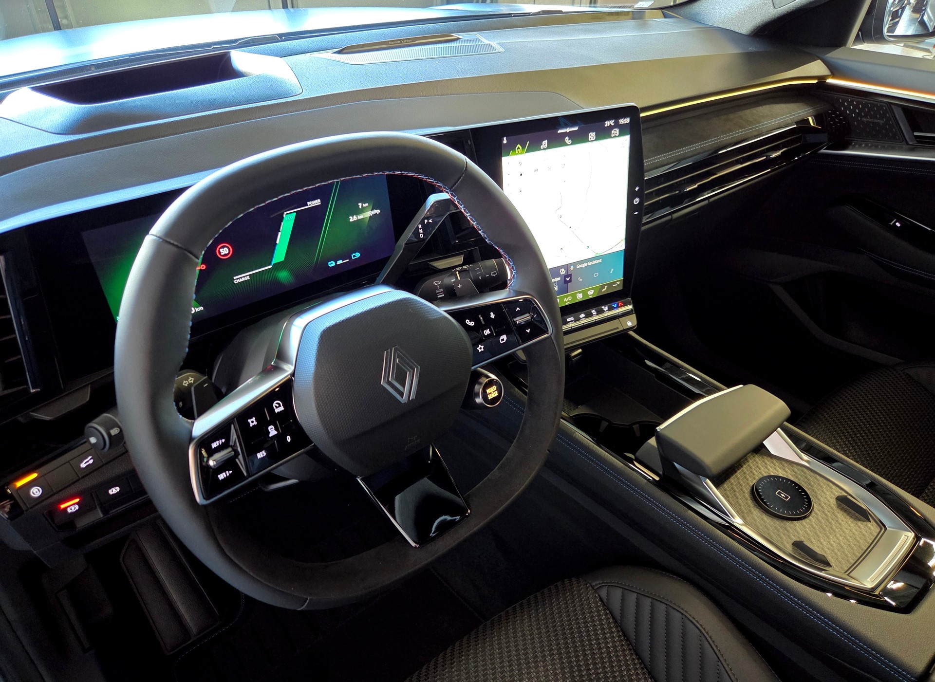 RENAULT Austral 1.2 E-Tech esprit Alpine-image-10