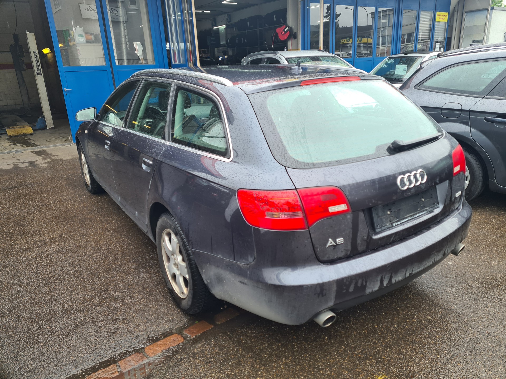 AUDI A6 Avant 2.8 V6 FSI multitronic-image-2
