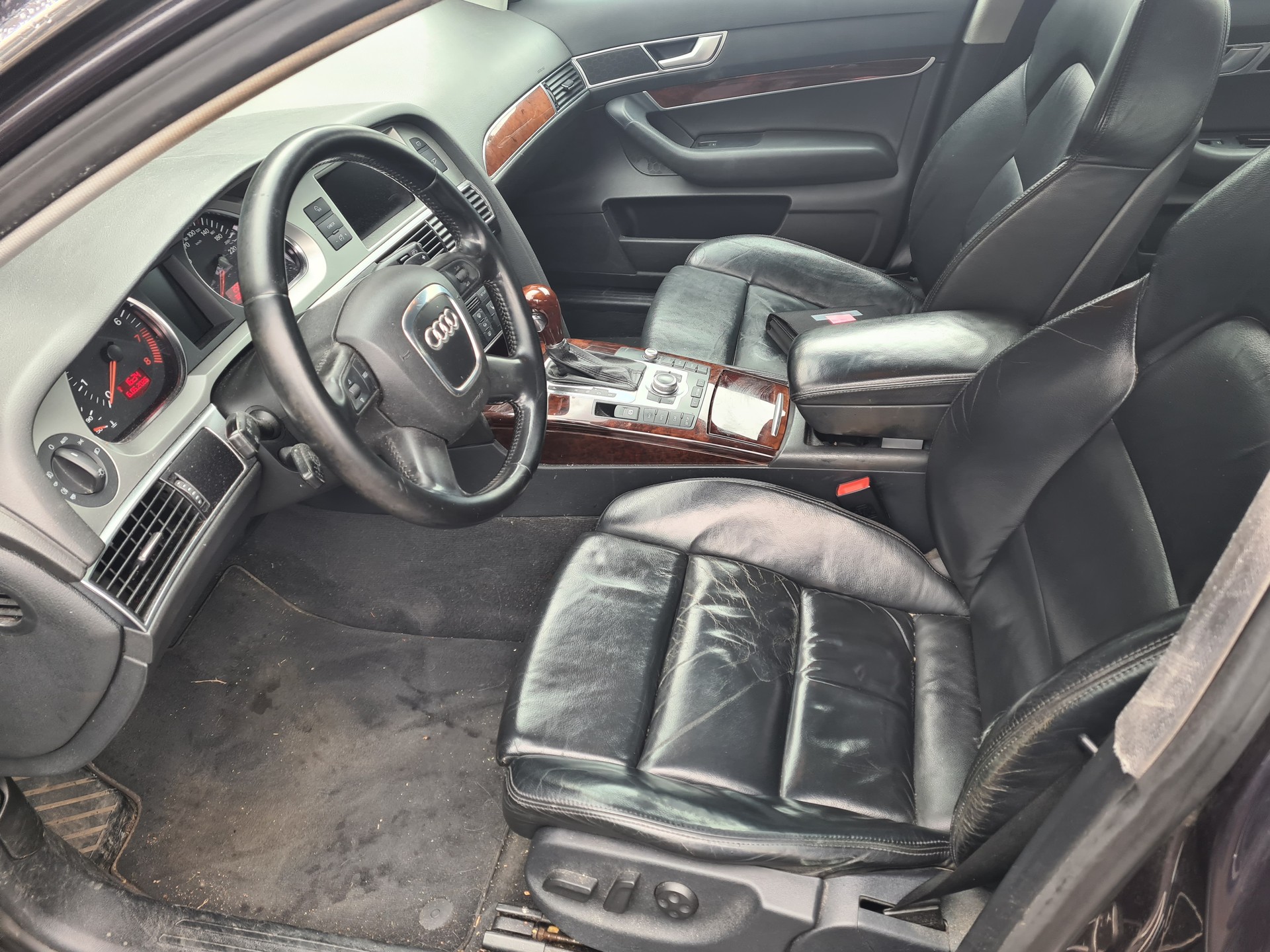 AUDI A6 Avant 2.8 V6 FSI multitronic-image-6