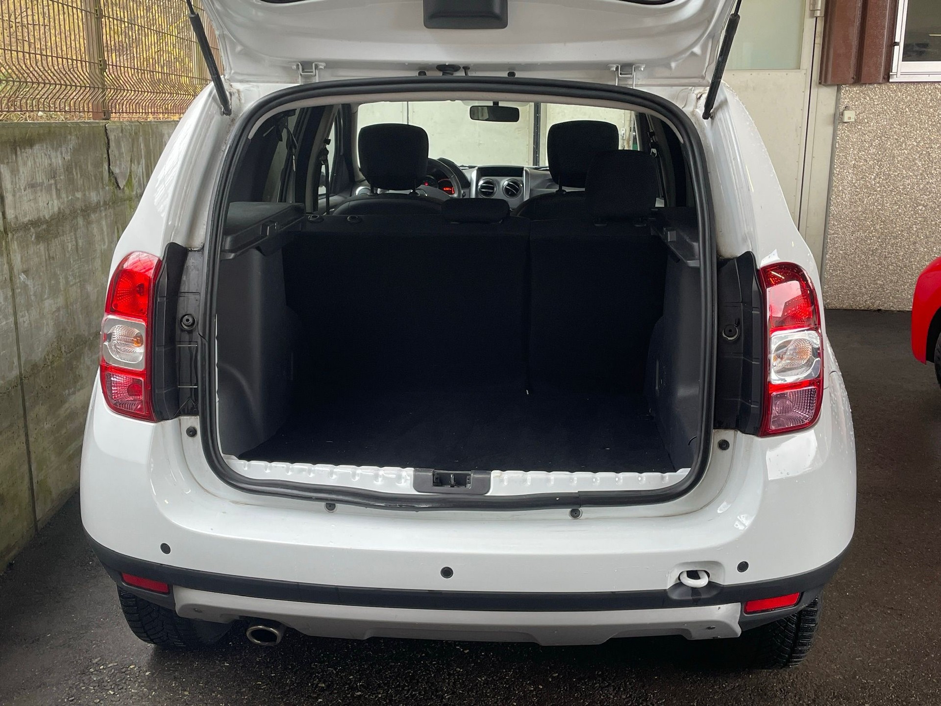 DACIA Duster 1.2 T Ambiance 4x2 //NEU AB MFK!-image-11