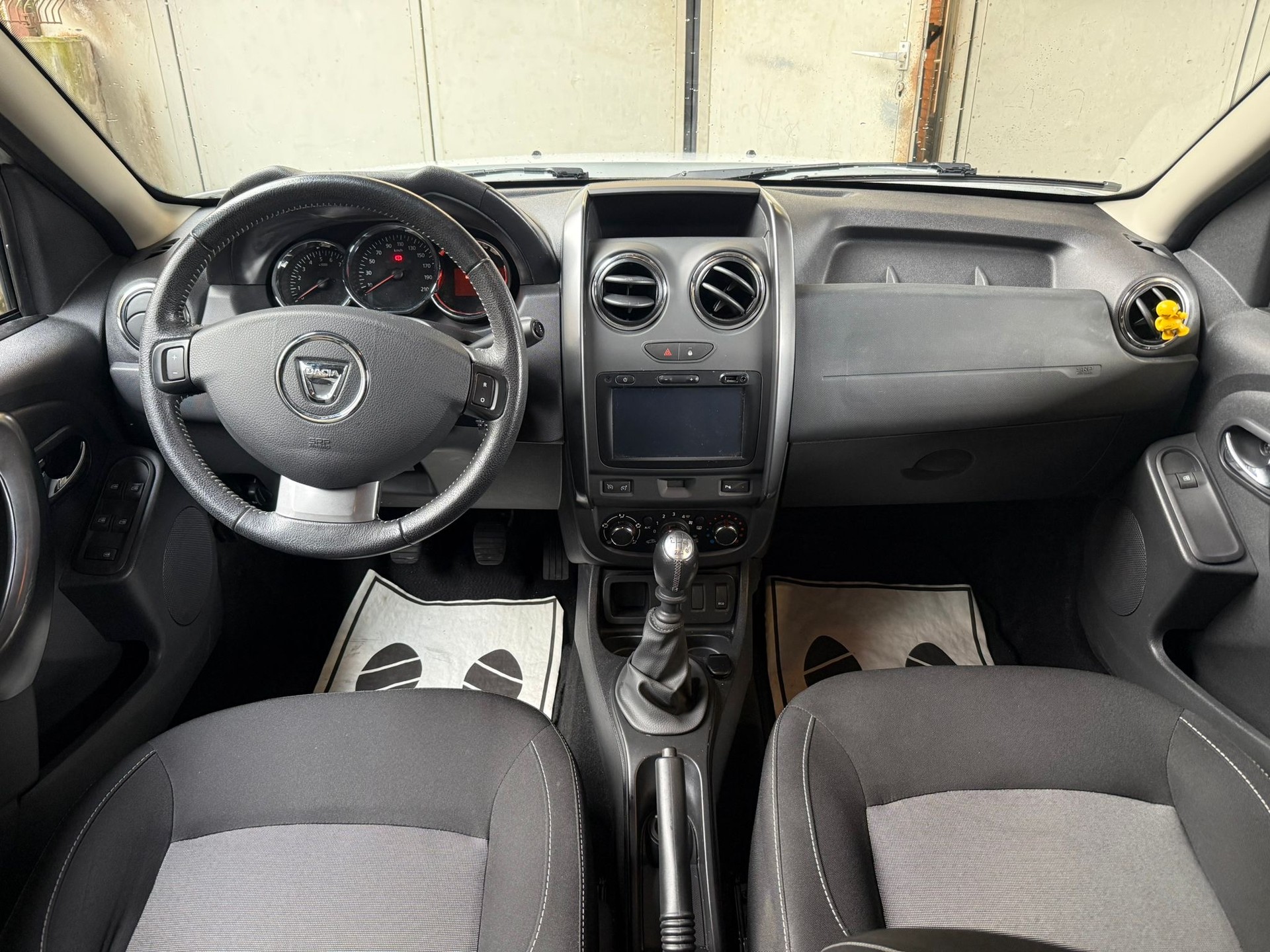 DACIA Duster 1.2 T Ambiance 4x2 //NEU AB MFK!-image-5