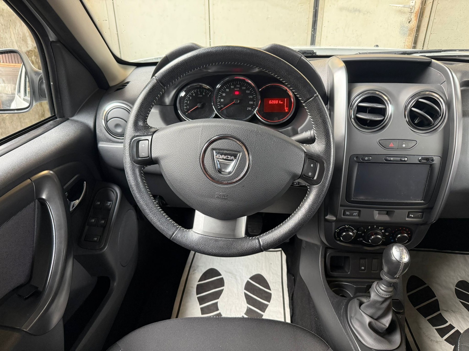DACIA Duster 1.2 T Ambiance 4x2 //NEU AB MFK!-image-6