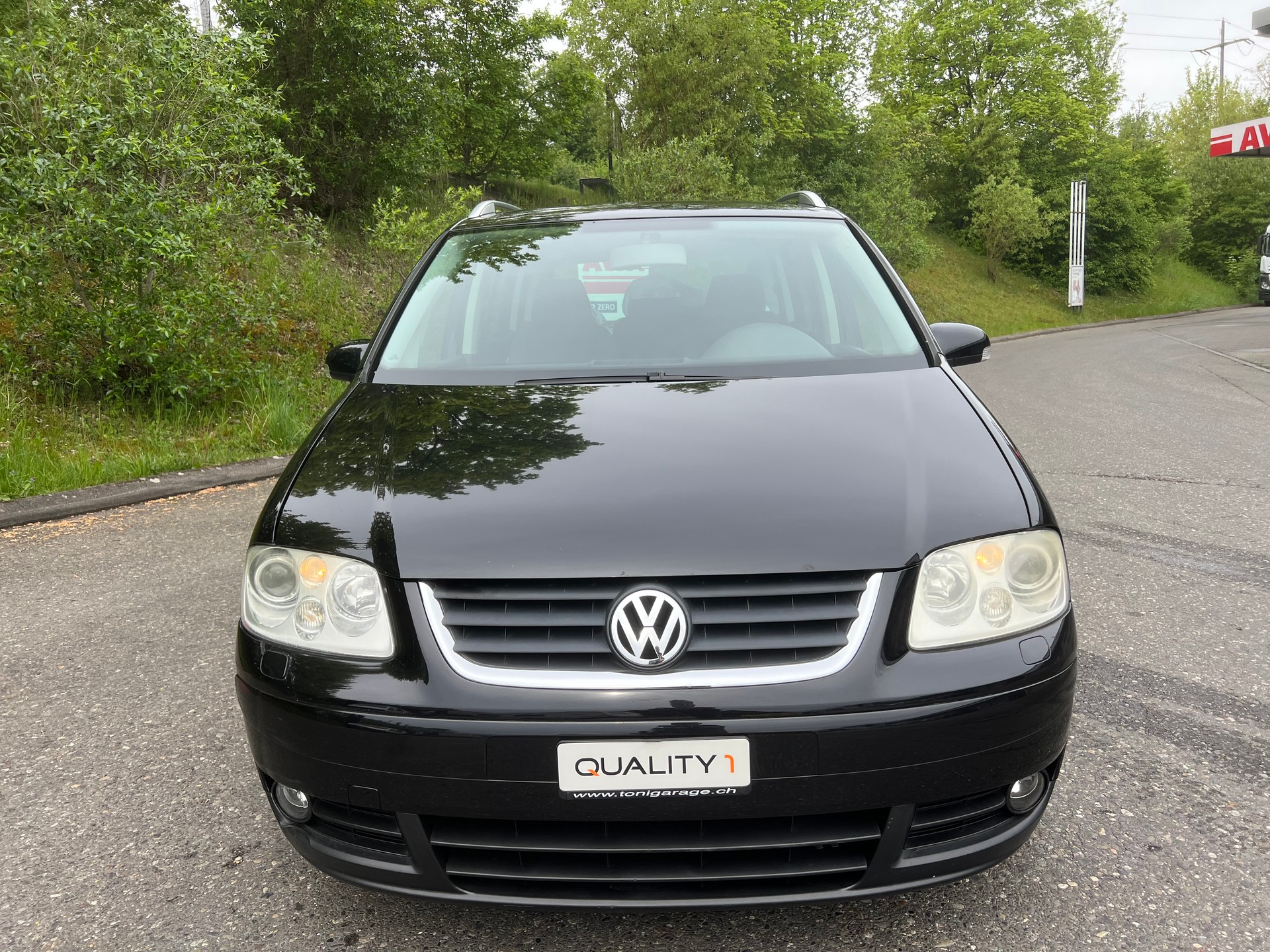 VW Touran 2.0 TDI Highline-showroom-element-3