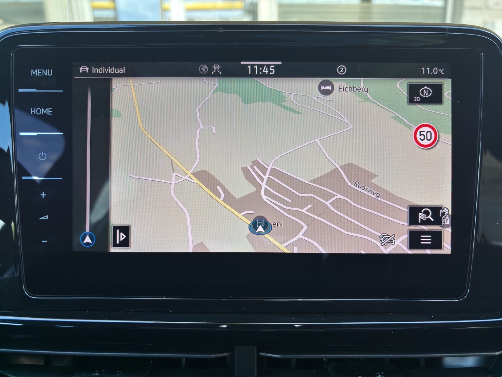 VW New T-Roc 2.0 TSI R DSG 4Motion mit AHK & Akrapovic-image-27