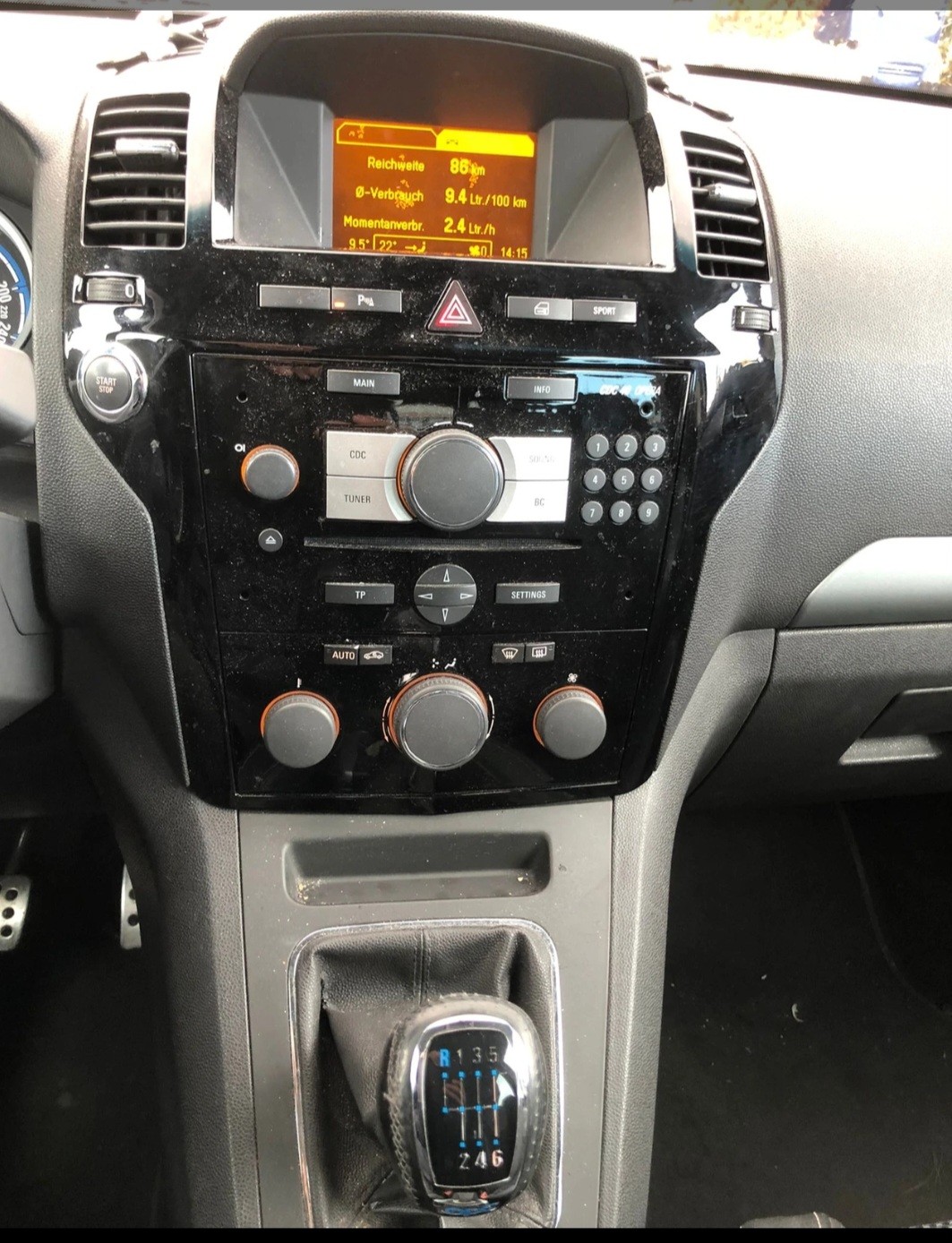OPEL Zafira 2.0i 16V Turbo OPC-image-9