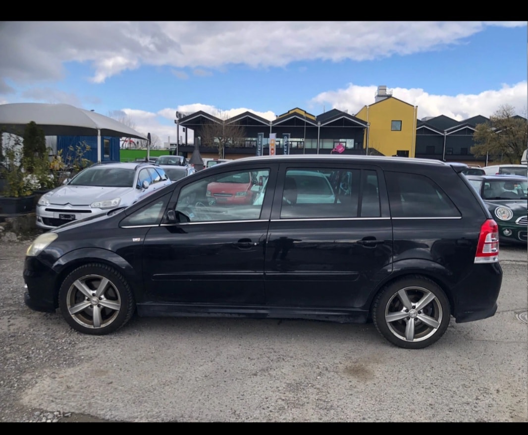 OPEL Zafira 2.0i 16V Turbo OPC-image-3
