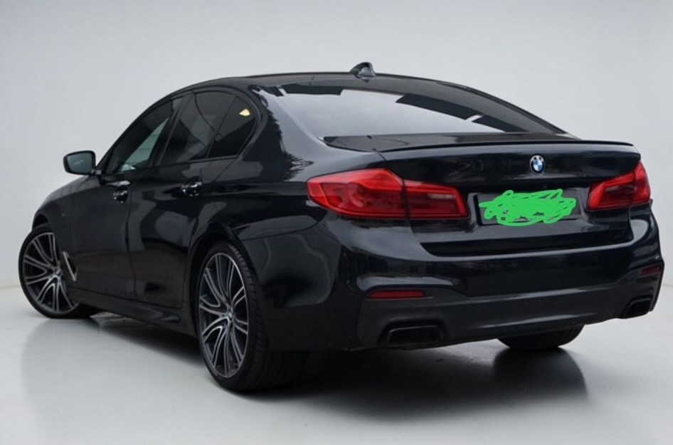 BMW M550i xDrive Steptronic-showroom-element-1