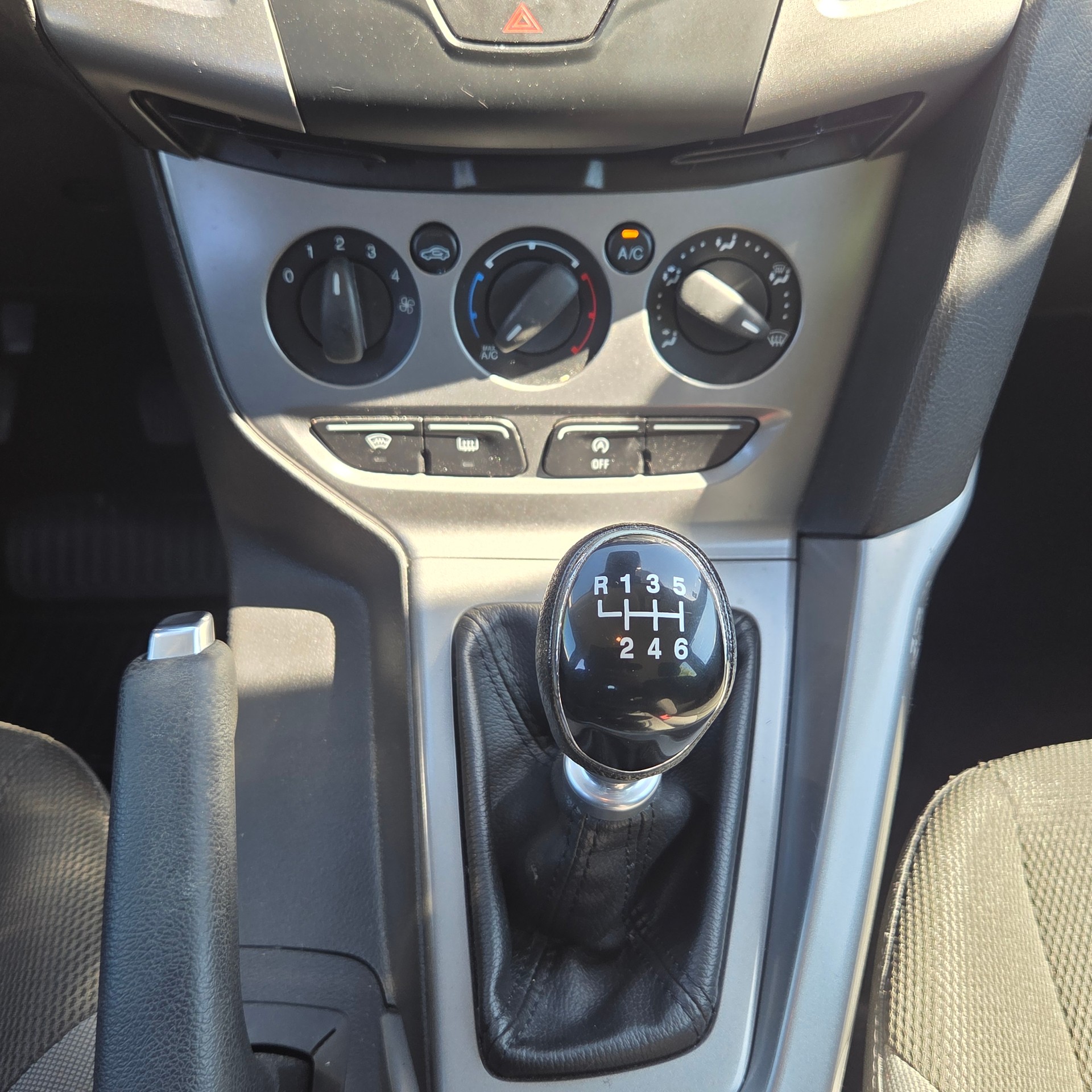 FORD Focus 1.6 TDCi Trend-image-13