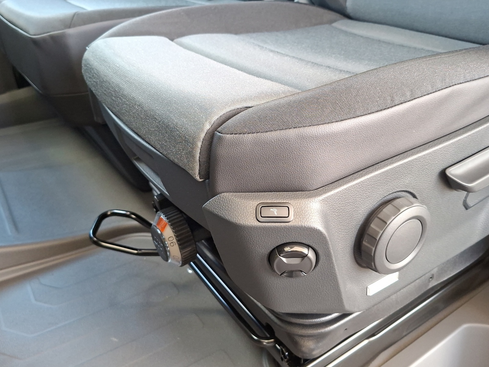 VW Crafter 35 2.0 BiTDI L3 4Motion A-image-9
