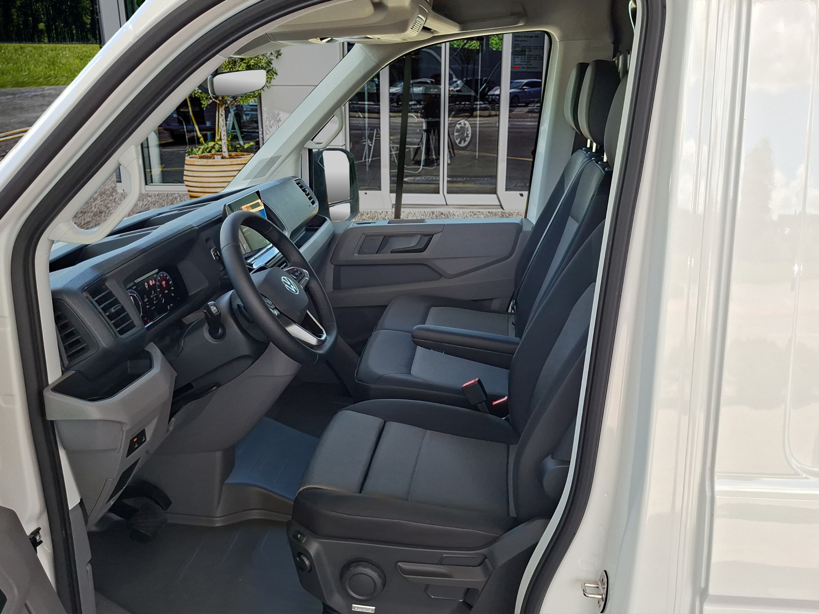 VW Crafter 35 2.0 BiTDI L3 4Motion A-image-8