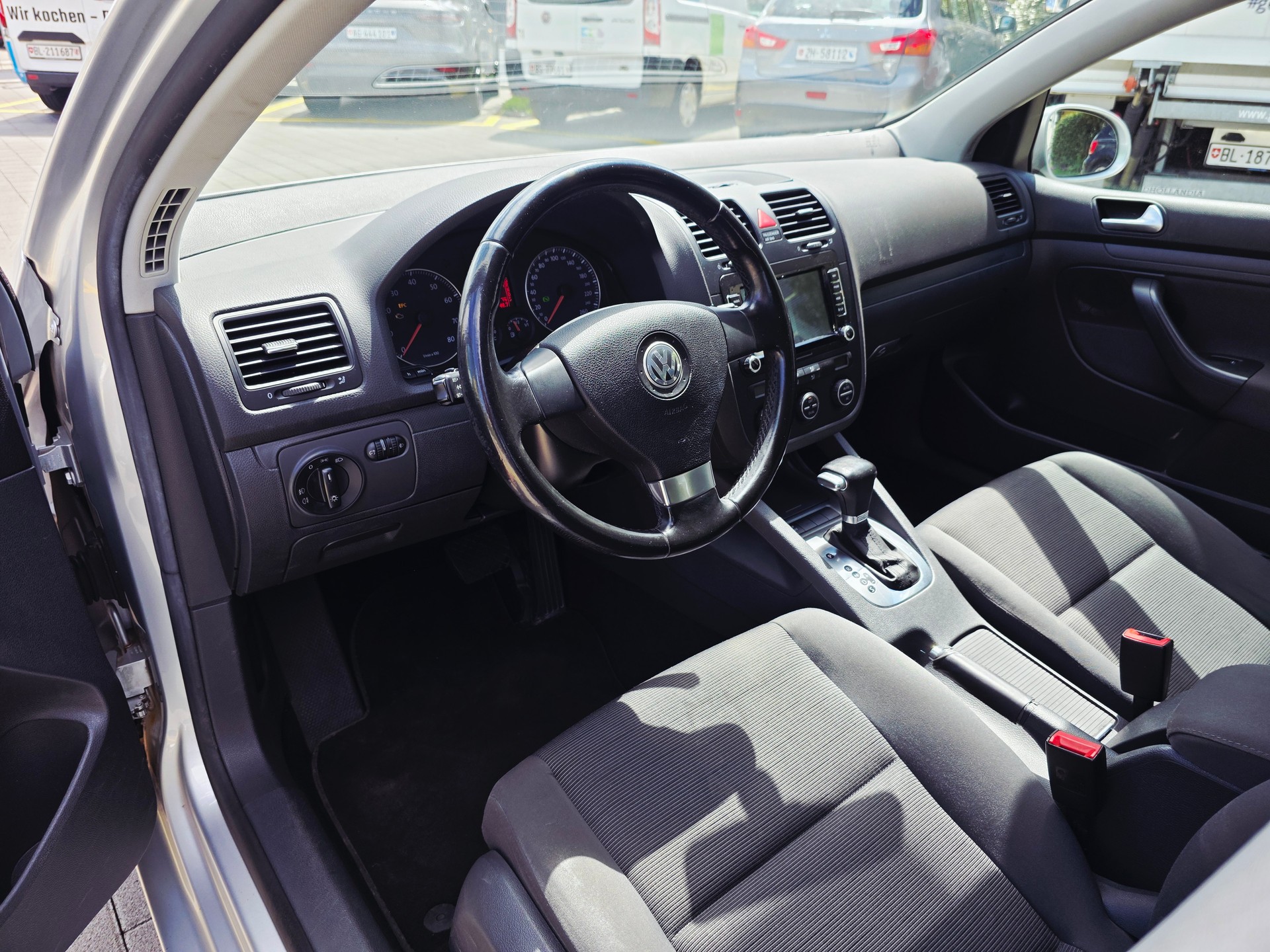 VW Golf 1.4 TSI Comfortline DSG*FRISCH MFK UND SERVICE*8 FACH*ANDROID AUTO*-image-7