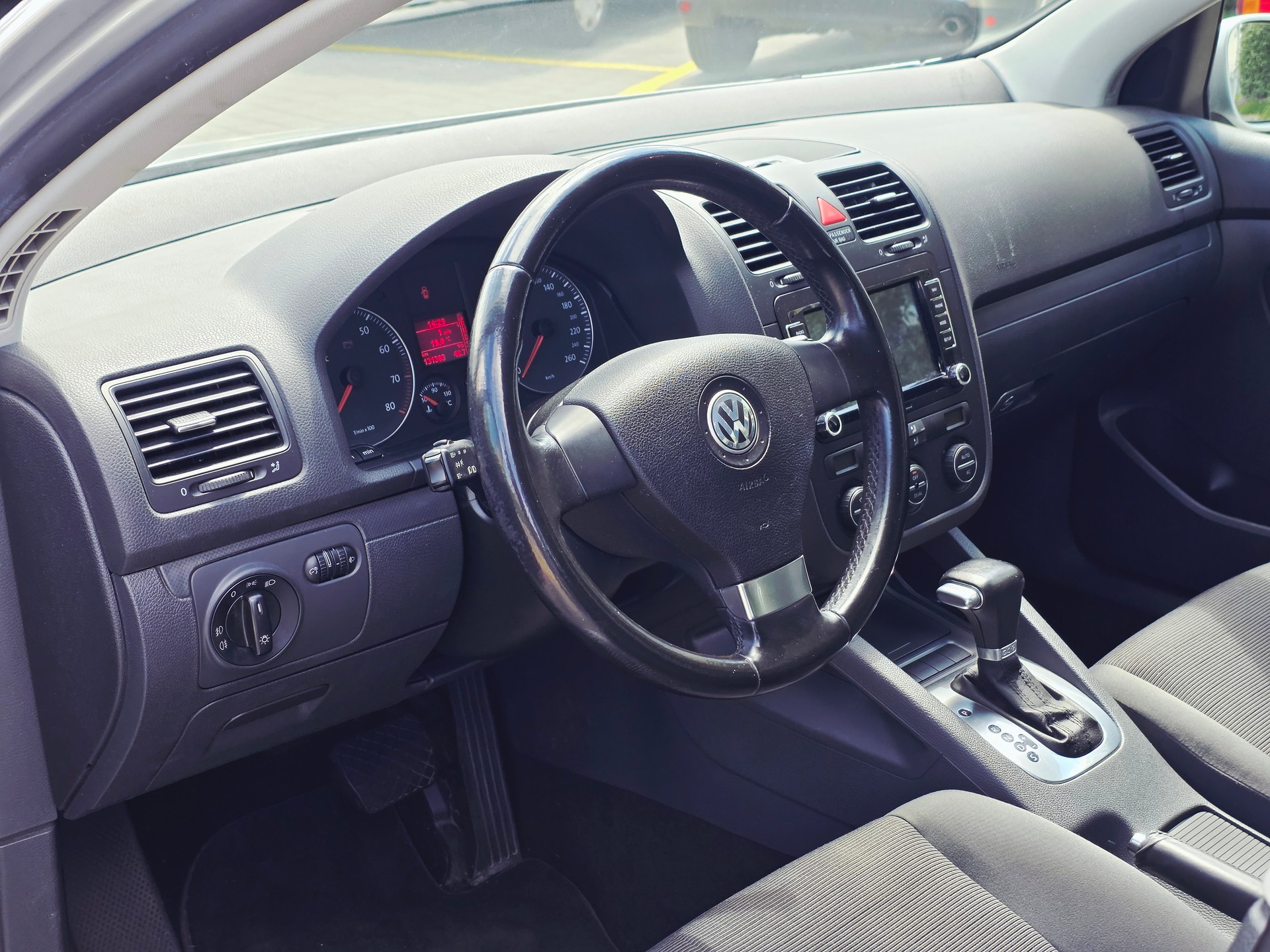 VW Golf 1.4 TSI Comfortline DSG*FRISCH MFK UND SERVICE*8 FACH*ANDROID AUTO*-image-8
