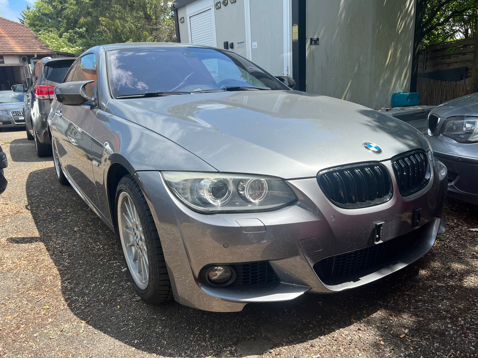 BMW 335i xDrive M-Paket Coupé-image-0
