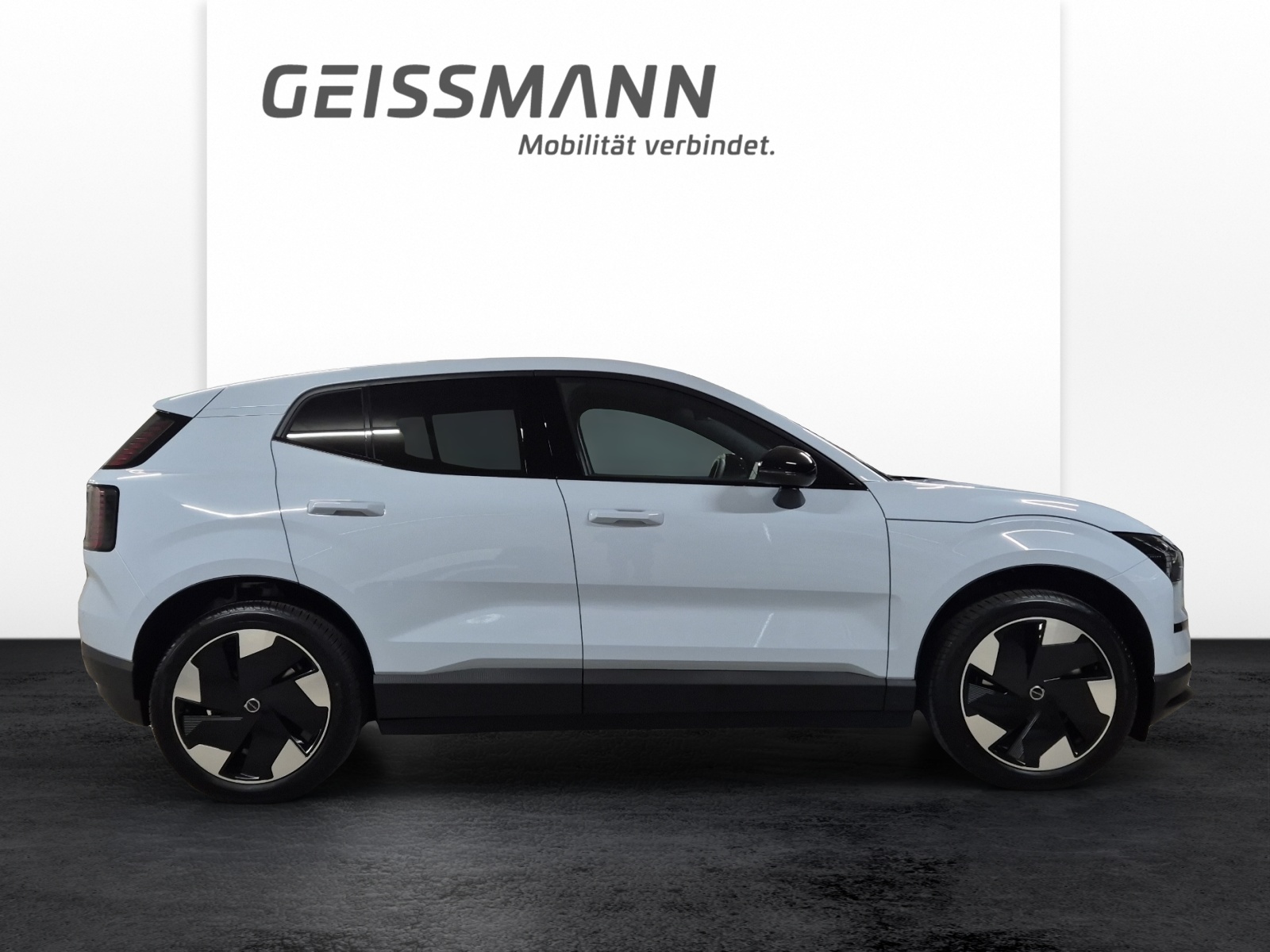 VOLVO EX30 E60 Plus-image-3