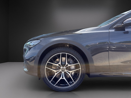 MERCEDES-BENZ E 300 de T 4M 9G-Tronic-image-5