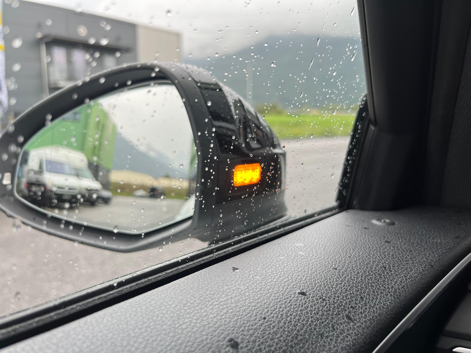 AUDI S4 Avant 3.0 TFSI quattro tiptronic-image-12