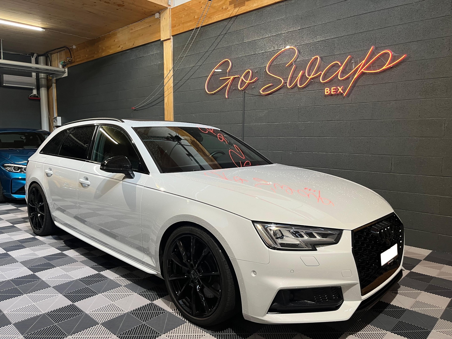 AUDI S4 Avant 3.0 TFSI quattro tiptronic-image-0