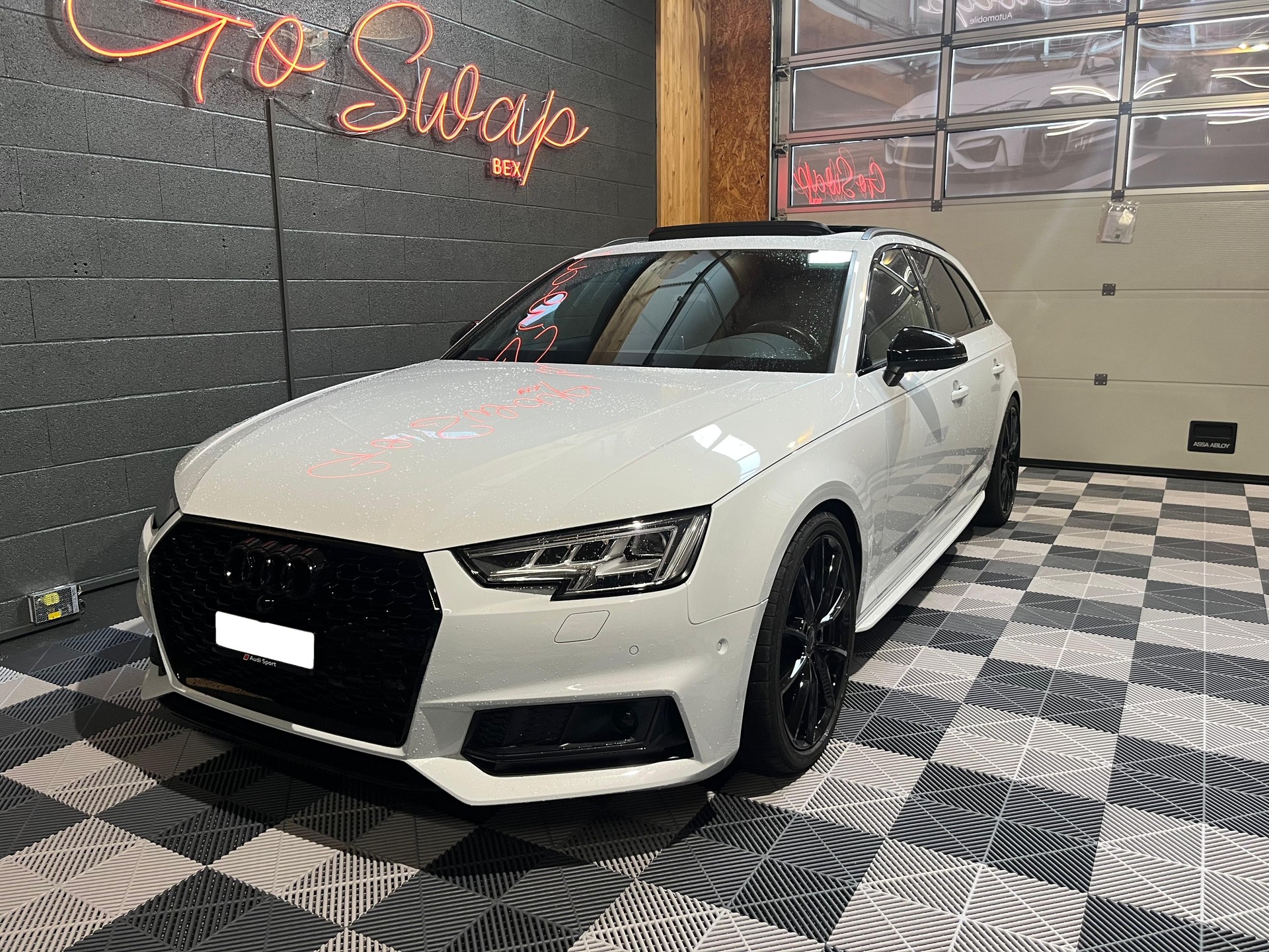 AUDI S4 Avant 3.0 TFSI quattro tiptronic-image-5