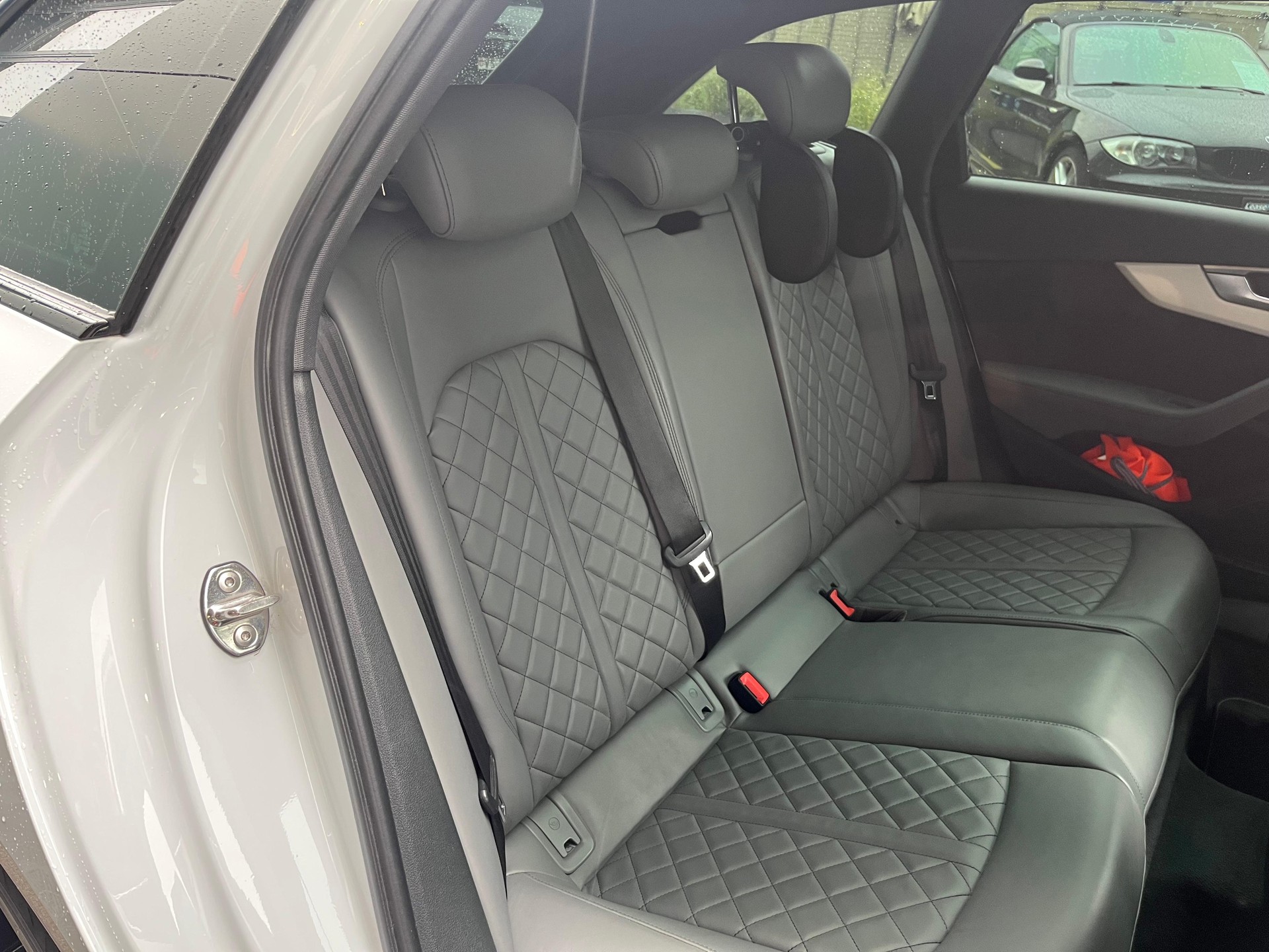 AUDI S4 Avant 3.0 TFSI quattro tiptronic-image-16