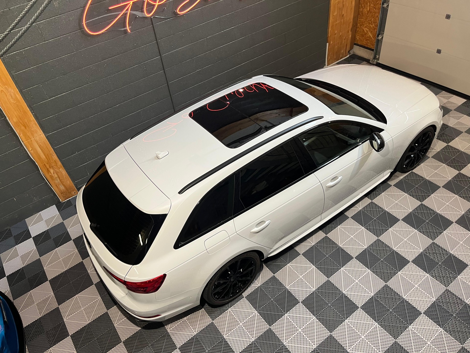 AUDI S4 Avant 3.0 TFSI quattro tiptronic-image-2