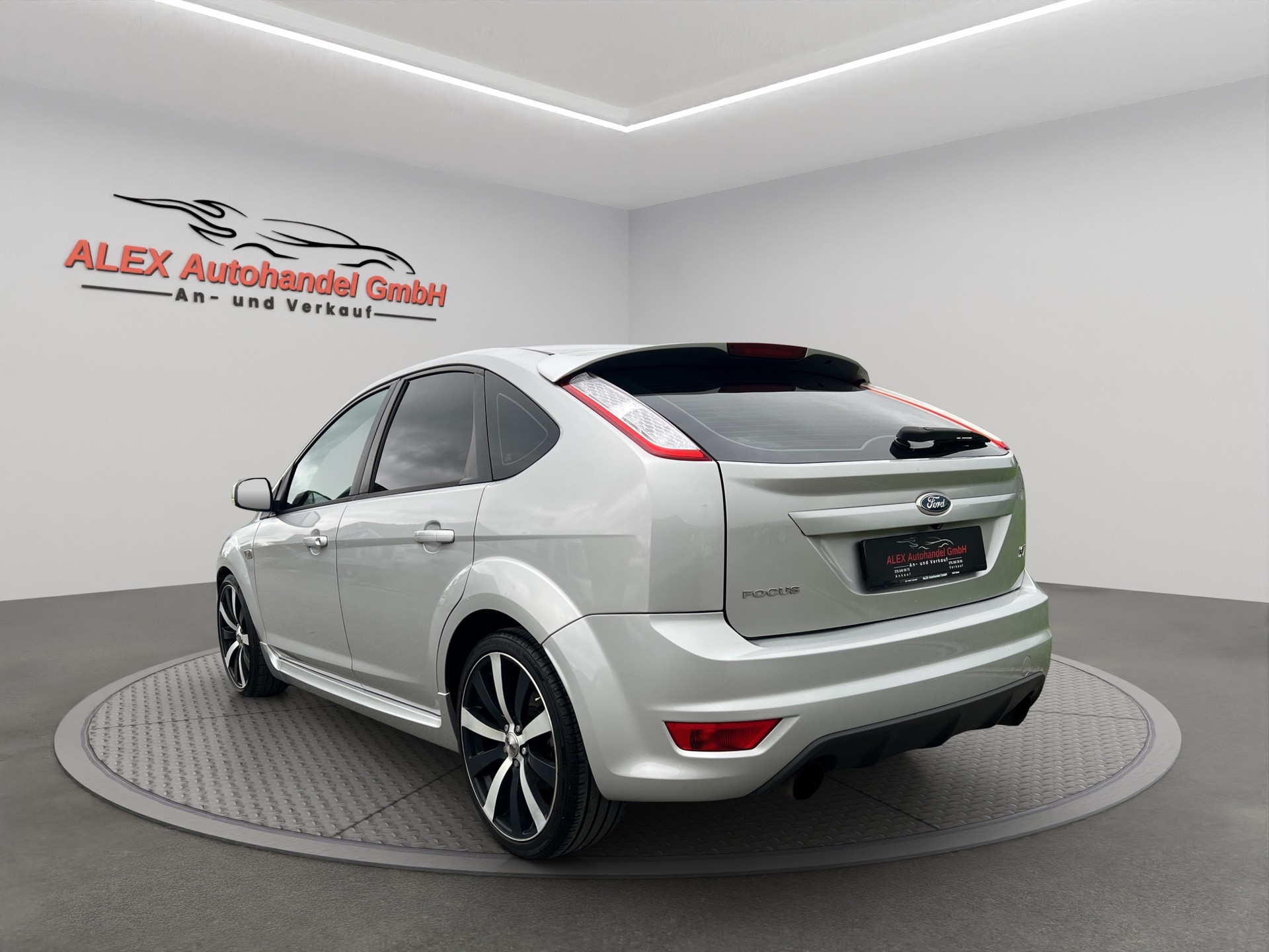 FORD Focus 2.5 Turbo ST-image-2