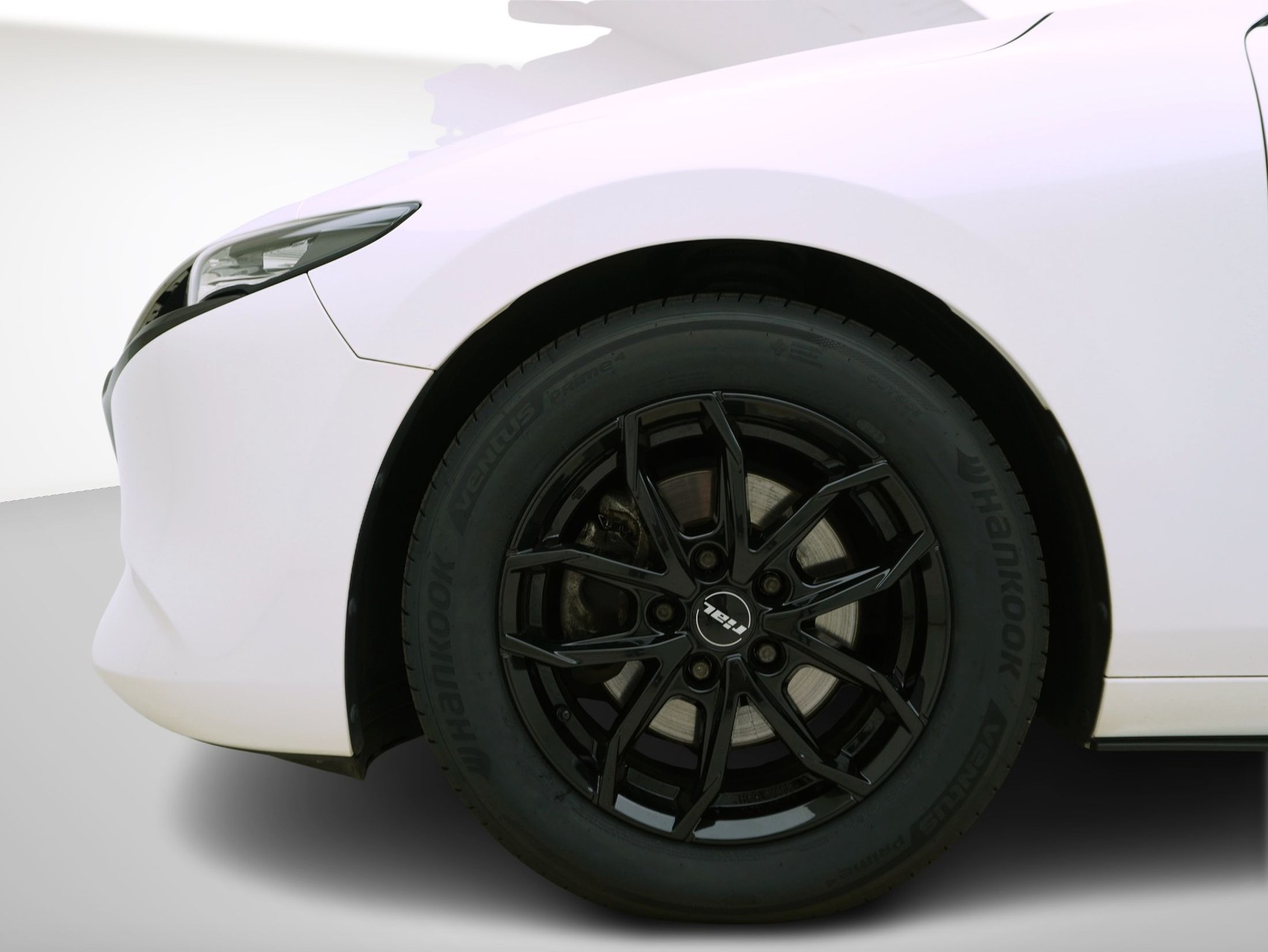 MAZDA 3 Hatchback 2.0 Ambition-image-5