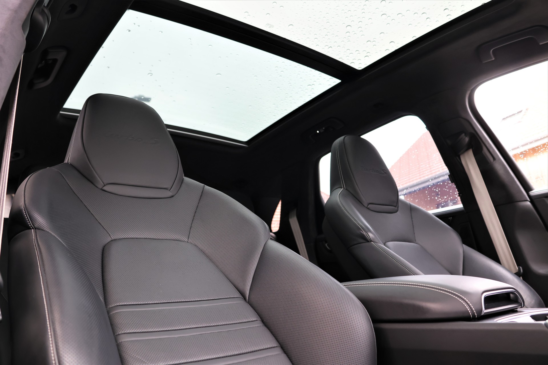 PORSCHE Cayenne Turbo S E-Hybrid (CH) "Approved bis 12/26"-image-23