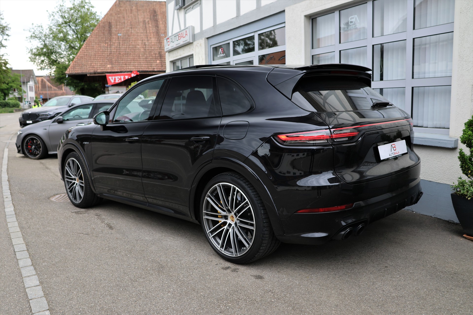 PORSCHE Cayenne Turbo S E-Hybrid (CH) "Approved bis 12/26"-image-5