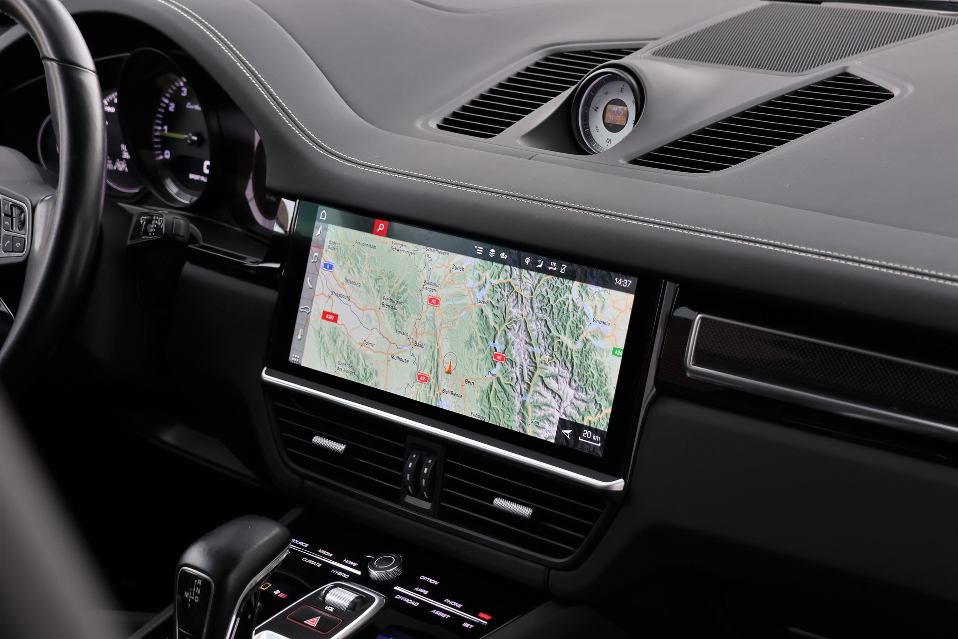 PORSCHE Cayenne Turbo S E-Hybrid (CH) "Approved bis 12/26"-image-21