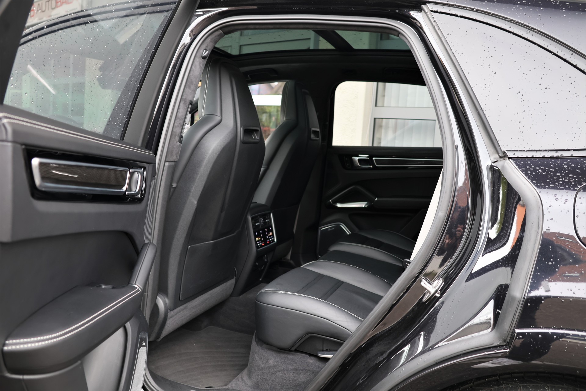 PORSCHE Cayenne Turbo S E-Hybrid (CH) "Approved bis 12/26"-image-12