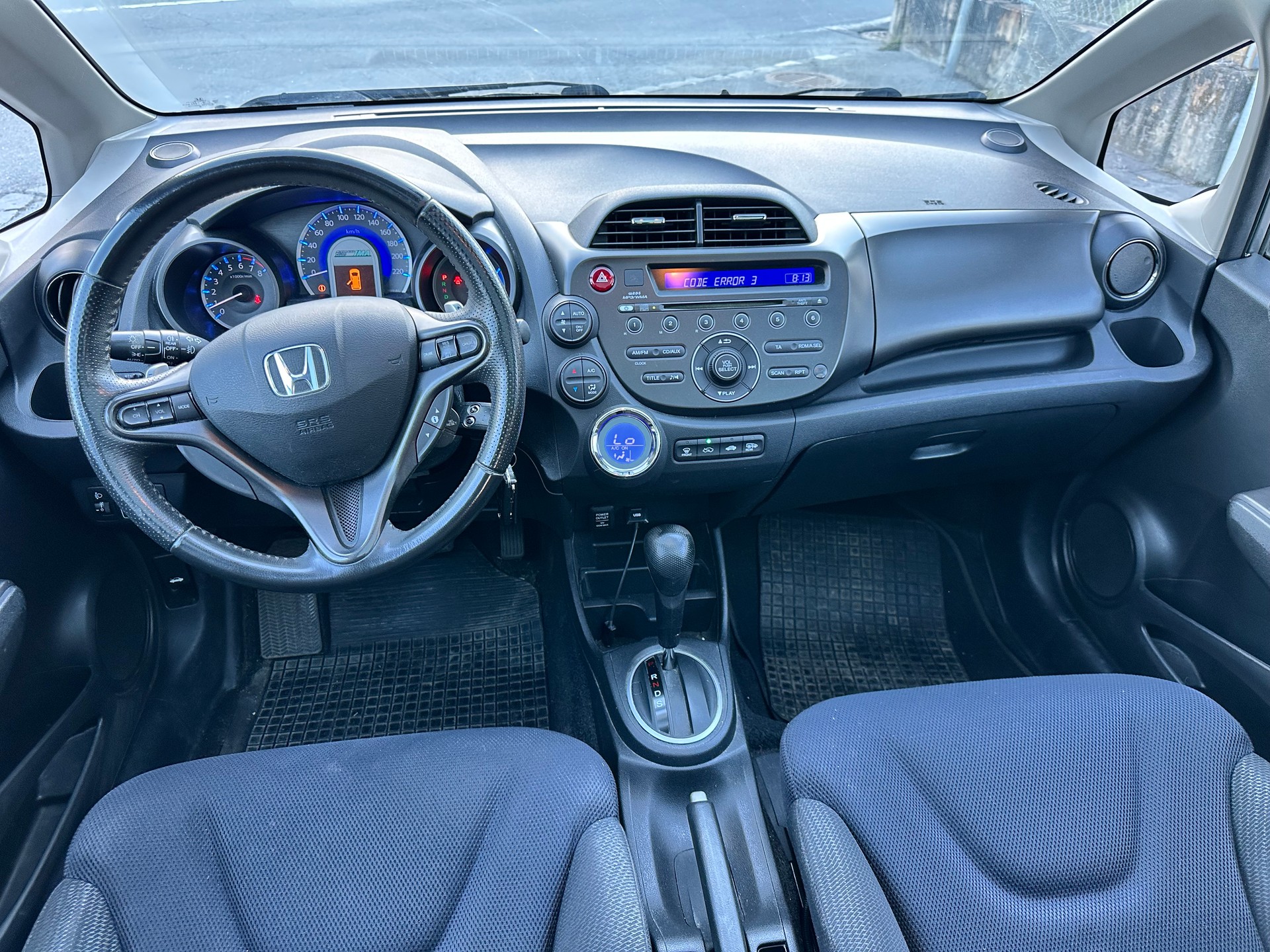 HONDA Jazz 1.3i Hybrid Elegance CVT-image-9