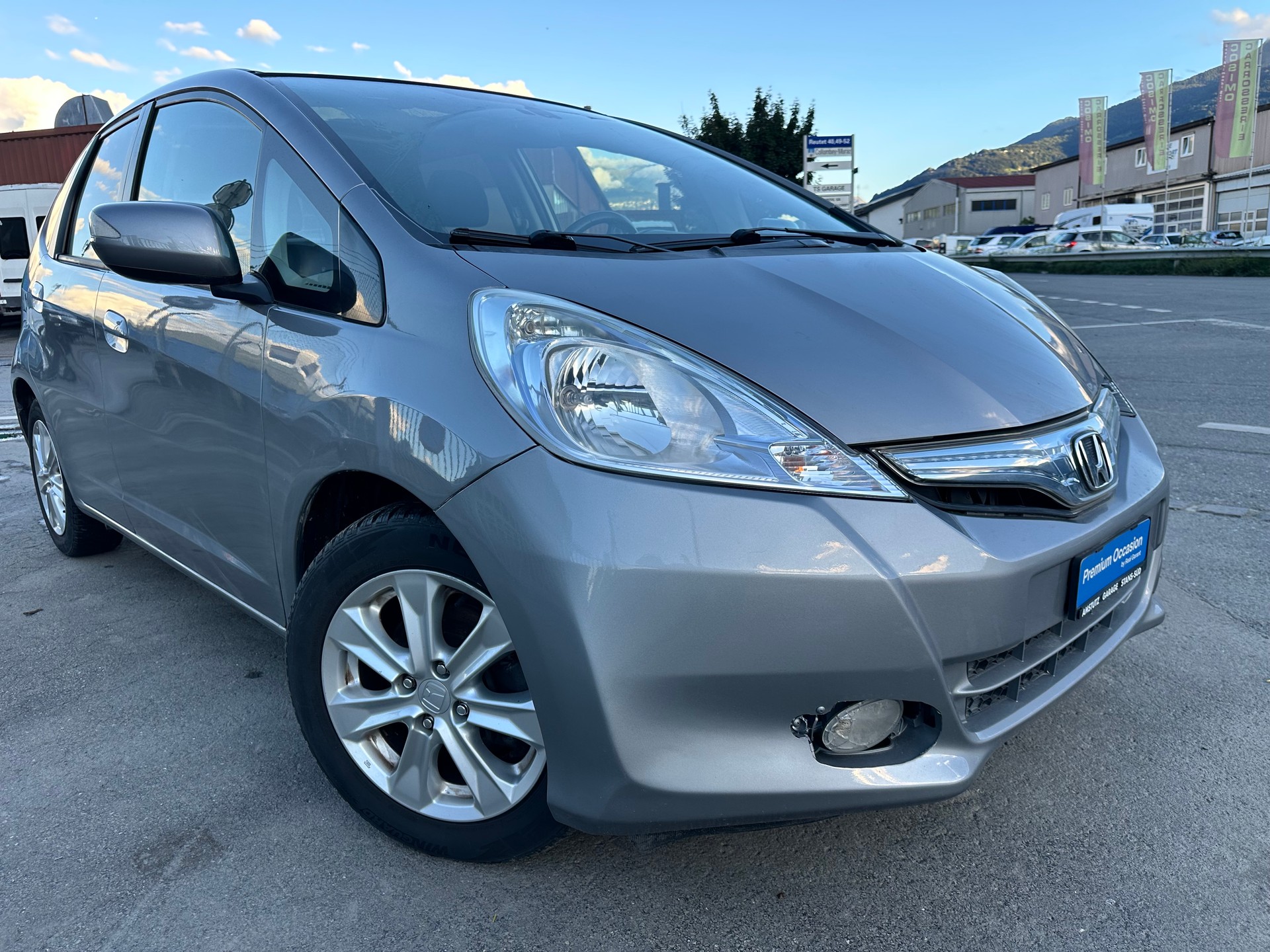 HONDA Jazz 1.3i Hybrid Elegance CVT-image-1
