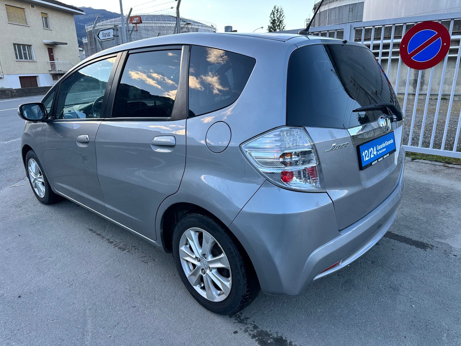 HONDA Jazz 1.3i Hybrid Elegance CVT-image-2
