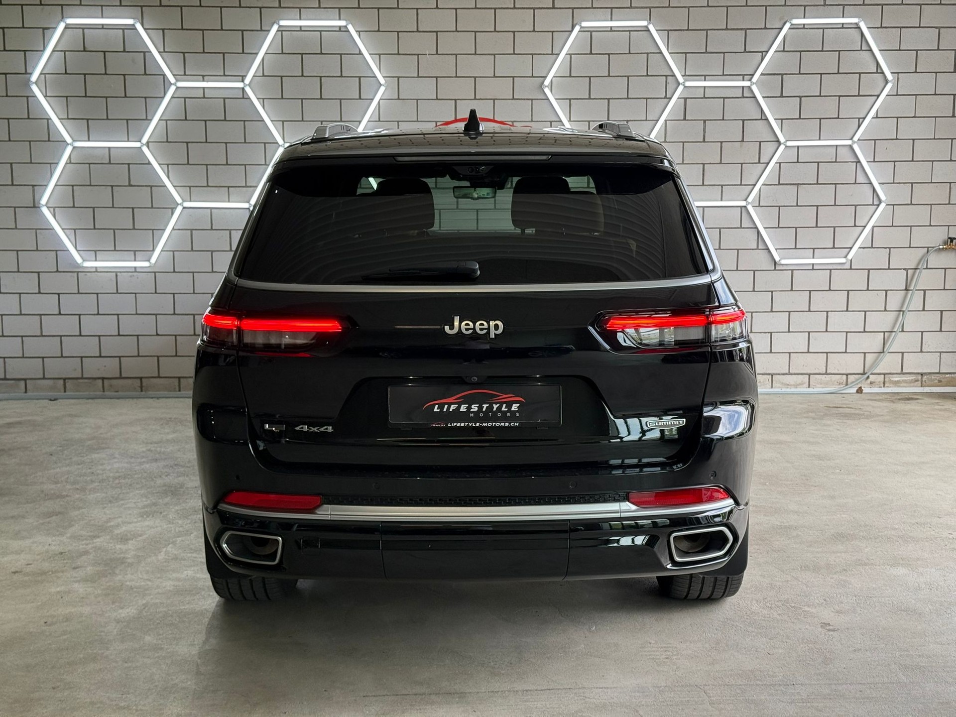 JEEP Grand Cherokee L Summit Reserve 5.7 Hemi 4x4-image-3
