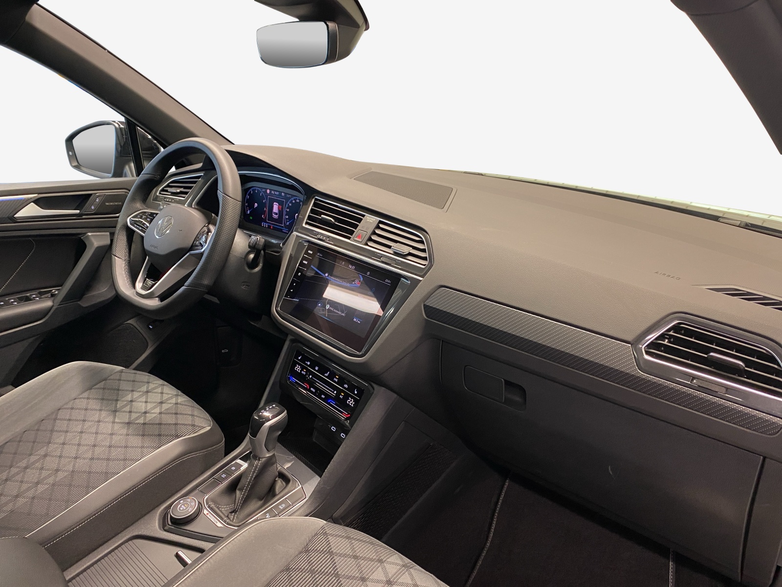 VW Tiguan 2.0TSI R-Line 4Motion DSG-image-13