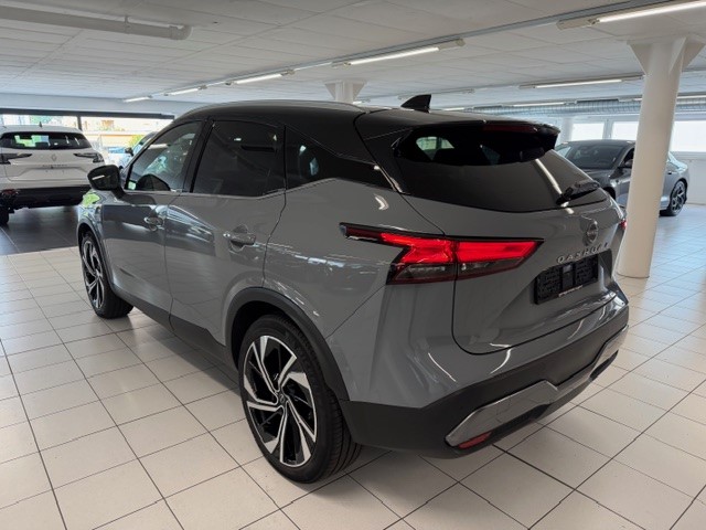 NISSAN Qashqai 1.3 DIG-T MHEV Tekna+ Xtronic 4x4-image-6