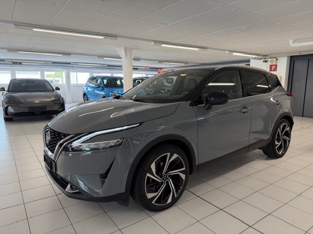 NISSAN Qashqai 1.3 DIG-T MHEV Tekna+ Xtronic 4x4-image-0