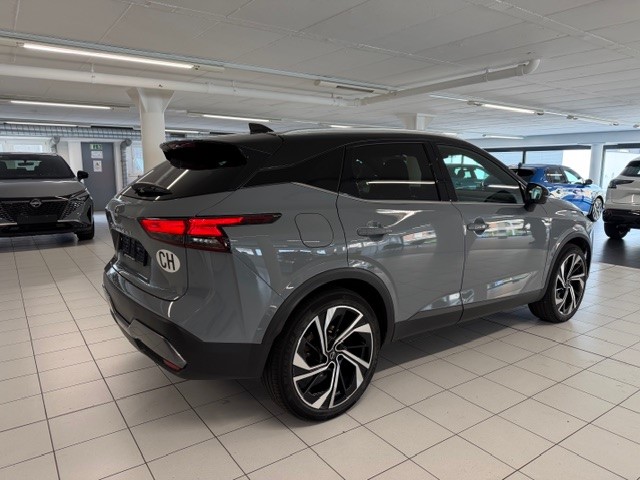 NISSAN Qashqai 1.3 DIG-T MHEV Tekna+ Xtronic 4x4-image-4