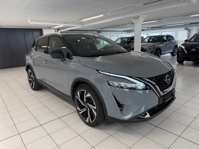 NISSAN Qashqai 1.3 DIG-T MHEV Tekna+ Xtronic 4x4-image-3