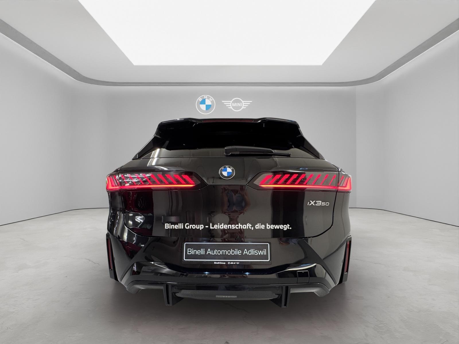 BMW iX3 50 xDrive-image-3