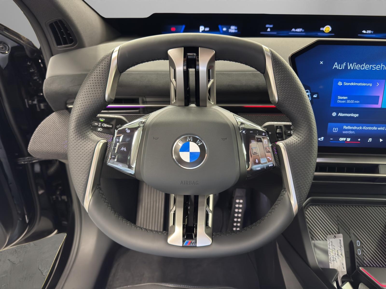 BMW iX3 50 xDrive-image-15