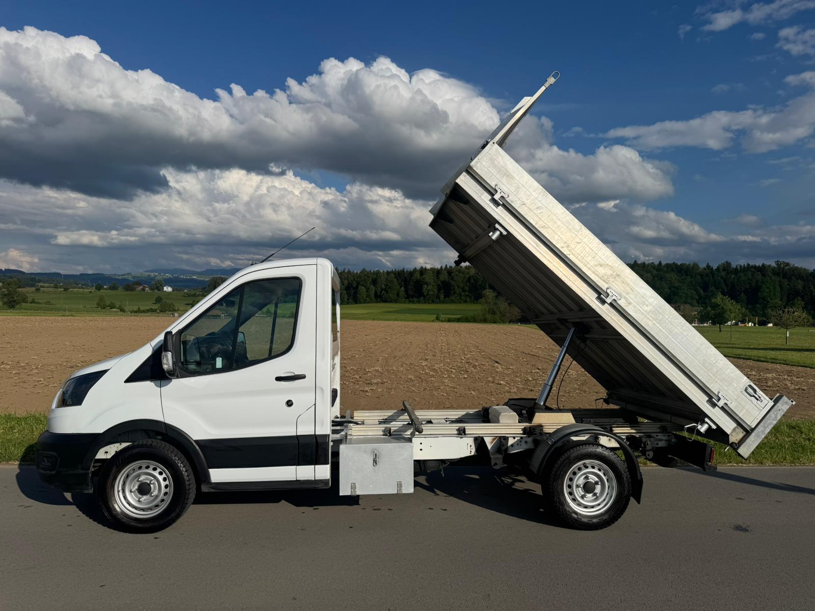 FORD Transit 350 L2 2.0 TDCi 130 HD Kipper-image-1